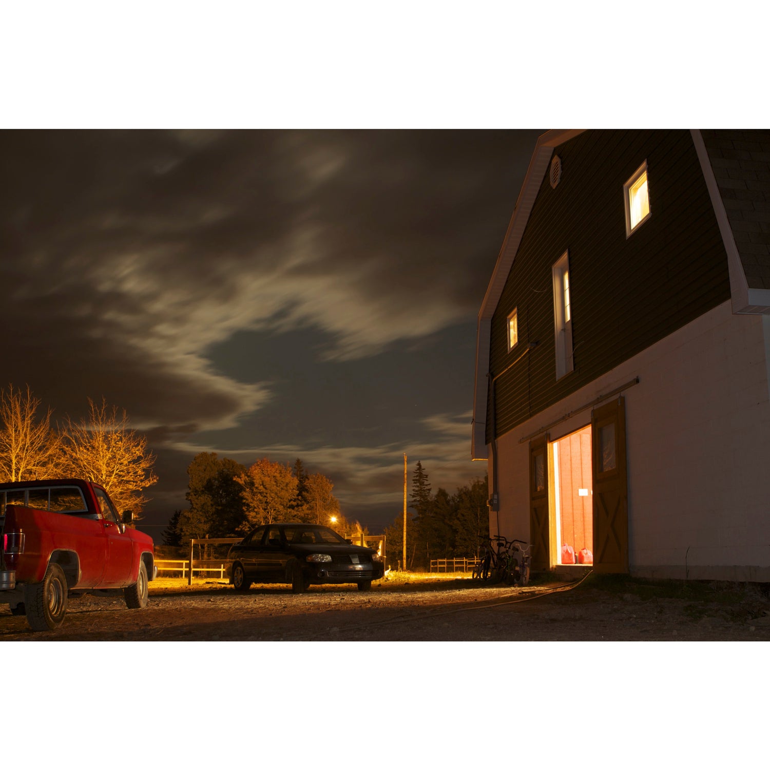 15,000 Lumens Daylight LED Yard Light