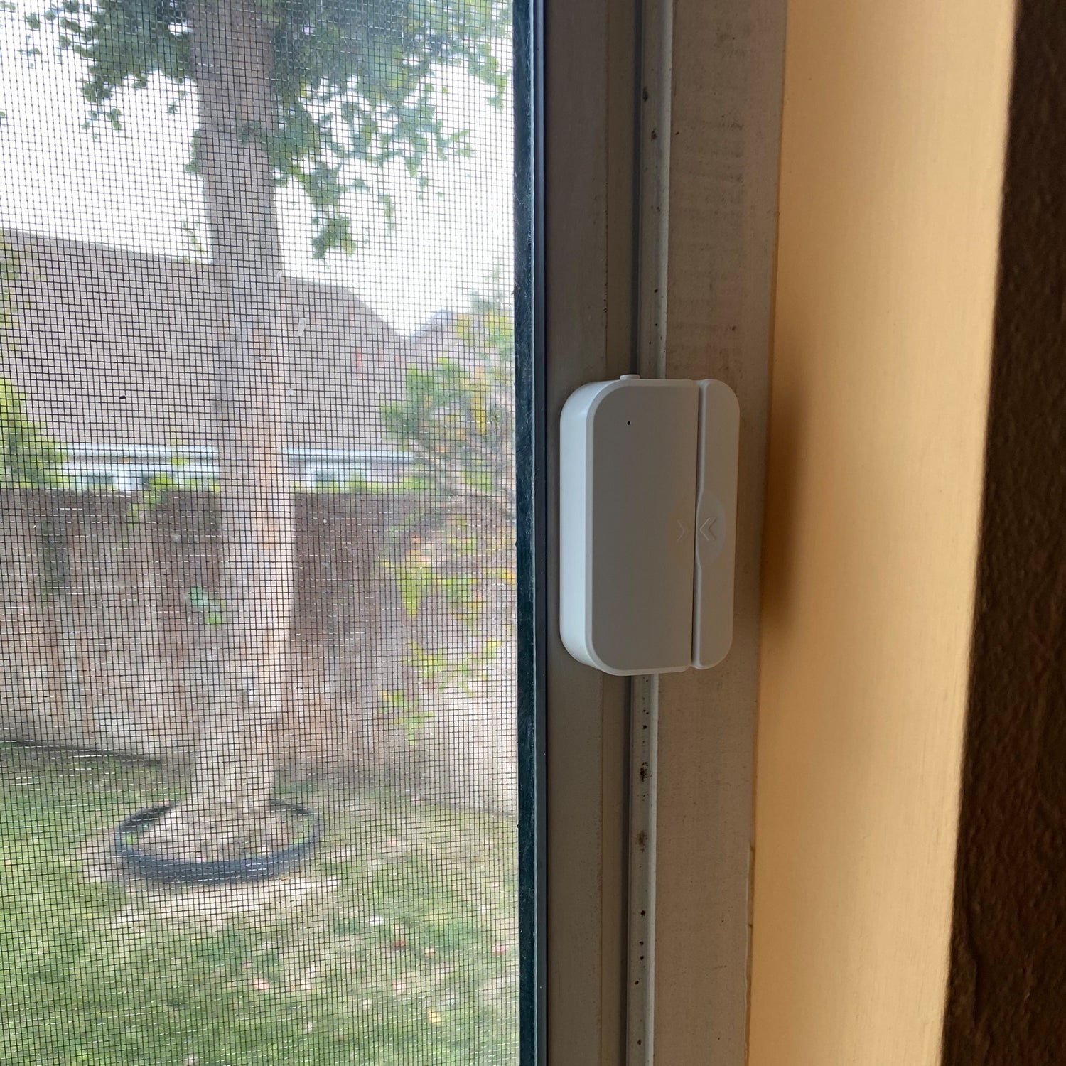 Battery-Powered Smart Wi-Fi Door Window Sensor